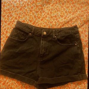 black jean mom shorts🫶